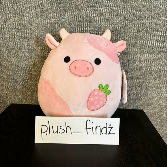 8" OG Reshma Squishmallow the strawberry cow - Hot Topic Exclusive - Picture 4 of 4